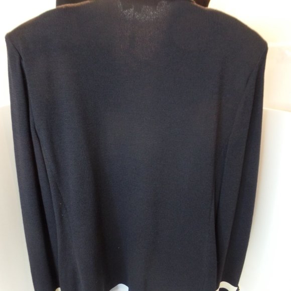 St. John 2 Piece Knit Black Jacket & Skirt Bright Gold Logo Buttons Size 14 - Picture 4 of 16